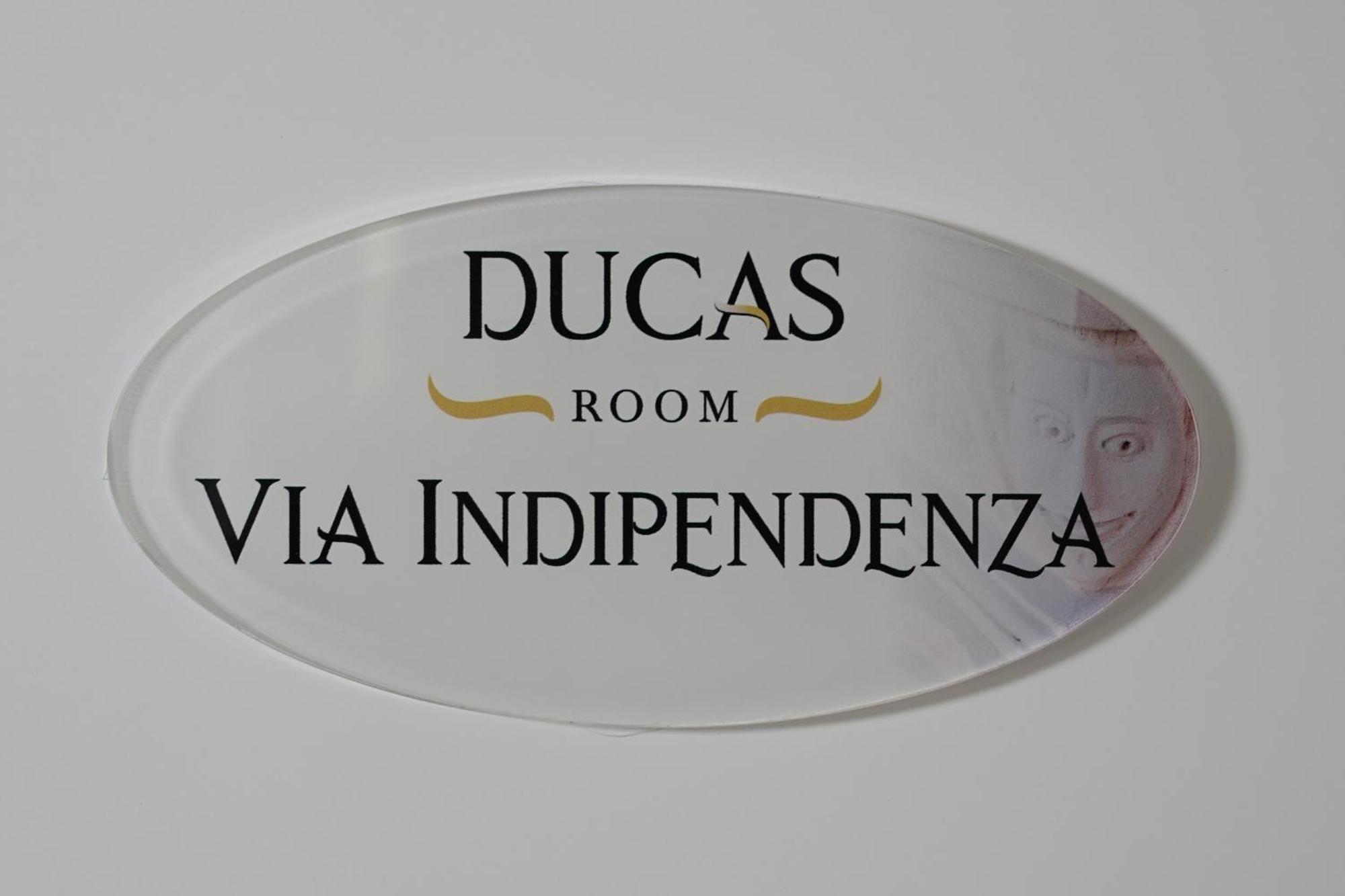 Ducas Rooms And Suite Lascari Exteriör bild