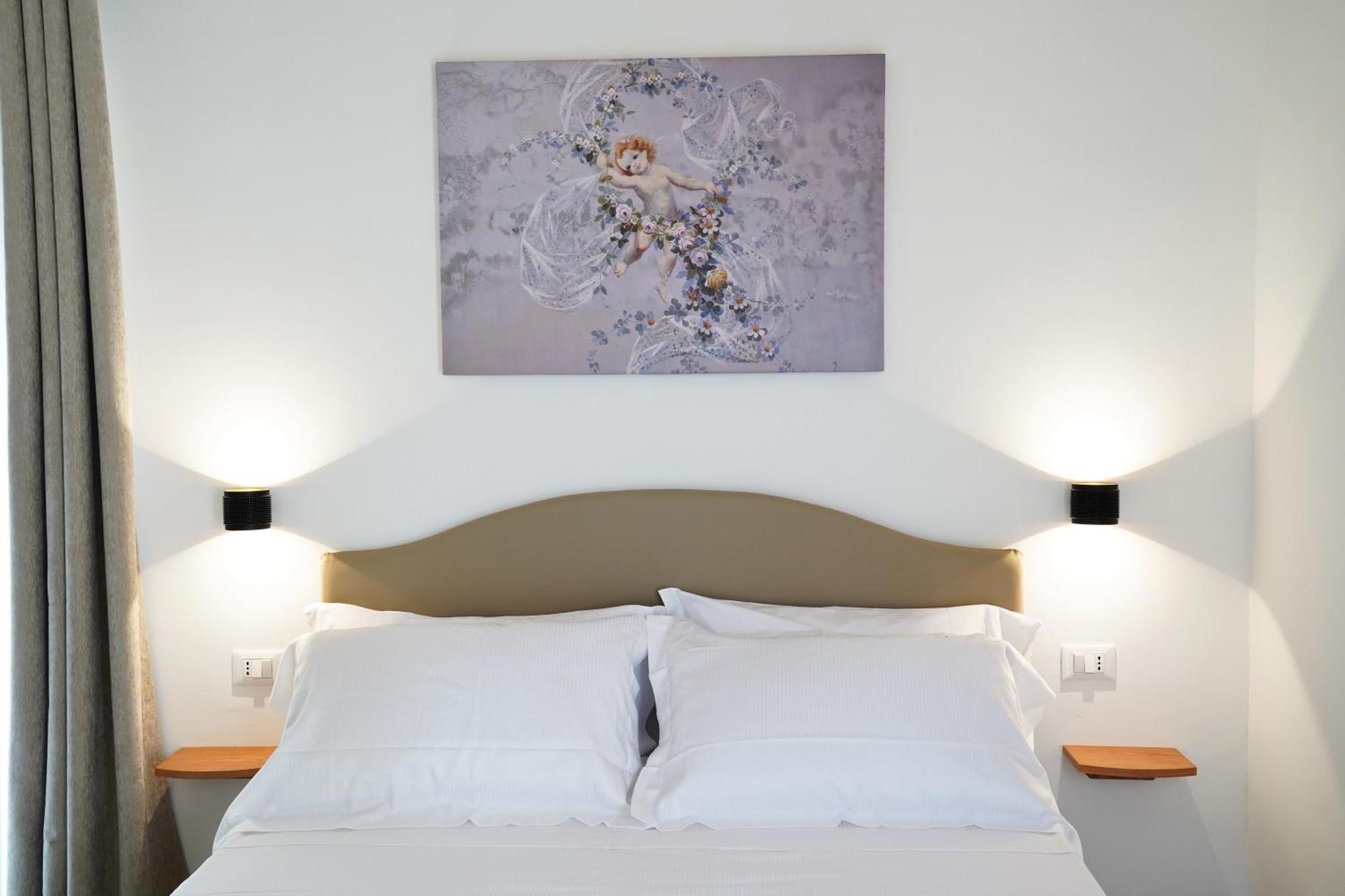 Ducas Rooms And Suite Lascari Exteriör bild